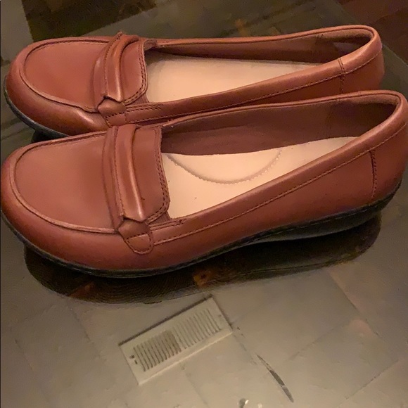 clarks shoes size 9 wide